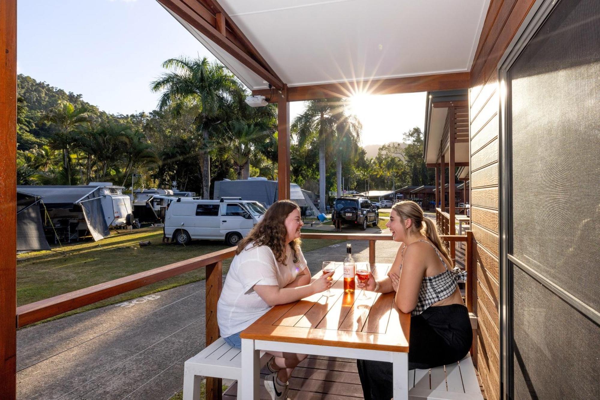 Big4 Whitsundays Tropical Eco Resort 에일리비치 외부 사진